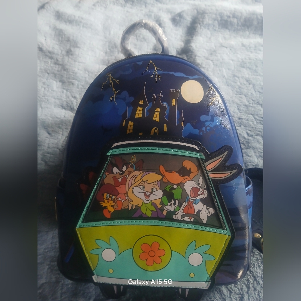 Loungefly BUGS BUNNY  MINI BACKPACK